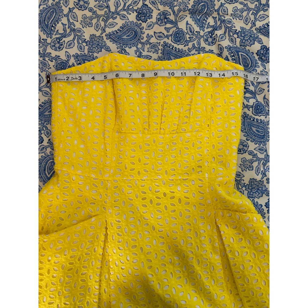 Lilly Pulitzer Cotton Yellow Eyelet Strapless Dress Size 6 Fit & Flare - Picture 5 of 10